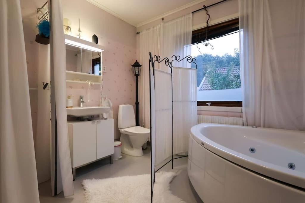 House For Workers & Familys Volvo Villa Гьотеборг Екстериор снимка